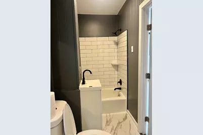 1190 Pleasant Street #1, New Bedford, MA 02740 - Photo 17