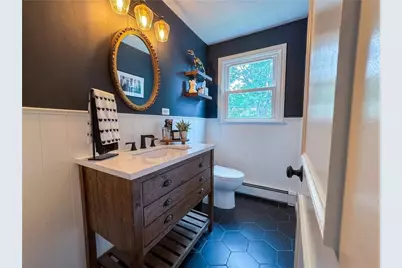 442 Eastview Ave, Somerset, MA 02726 - Photo 25