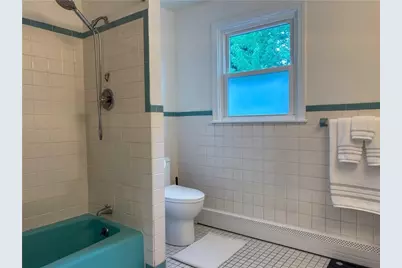 442 Eastview Ave, Somerset, MA 02726 - Photo 29