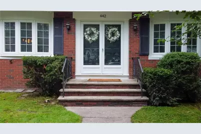 442 Eastview Ave, Somerset, MA 02726 - Photo 1