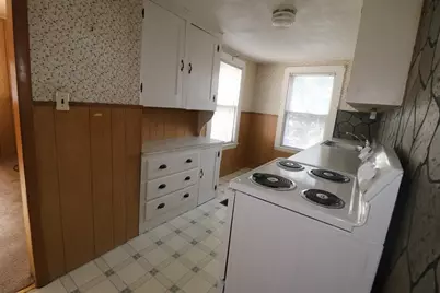 844 Washington  St, Weymouth, MA 02189 - Photo 5
