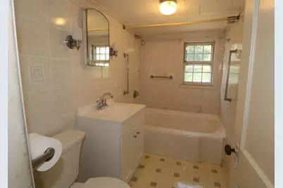 844 Washington  St, Weymouth, MA 02189 - Photo 13