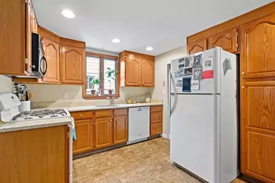 51 Fairlawn St #51, Malden, MA 02148 - Photo 7