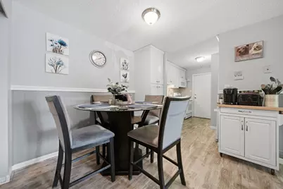 303 Pawtucket Blvd #14, Lowell, MA 01854 - Photo 9