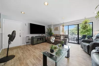 303 Pawtucket Blvd #14, Lowell, MA 01854 - Photo 7