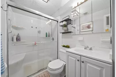 303 Pawtucket Blvd #14, Lowell, MA 01854 - Photo 17