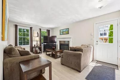 9 Perron Way, Lowell, MA 01854 - Photo 9