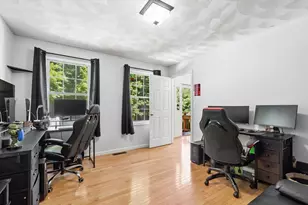 9 Perron Way, Lowell, MA 01854 - Photo 7