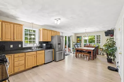 9 Perron Way, Lowell, MA 01854 - Photo 11