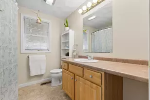 9 Perron Way, Lowell, MA 01854 - Photo 17
