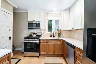 321 Arnold St, New Bedford, MA 02740 - Photo 13