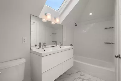 100 Floral Street #2, Newton, MA 02461 - Photo 17
