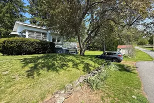 23 Crescent St, Ware, MA 01082 - Photo 3