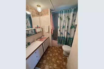23 Crescent St, Ware, MA 01082 - Photo 17