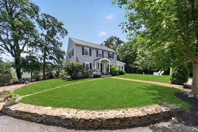 11 Ship St, Hingham, MA 02043 - Photo 3