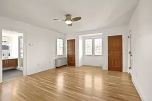 165 Winthrop Rd, Brookline, MA 02445 - Photo 19