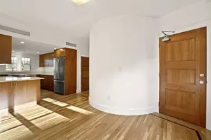 165 Winthrop Rd, Brookline, MA 02445 - Photo 15