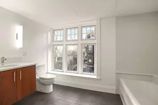 165 Winthrop Rd, Brookline, MA 02445 - Photo 33
