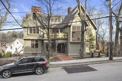 165 Winthrop Road #D, Brookline, MA 02445 - Photo 5