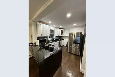 11 Barton St, Salem, MA 01970 - Photo 5
