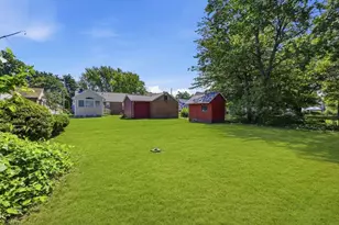 52 Felix St, Chicopee, MA 01020 - Photo 29