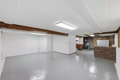 52 Felix St, Chicopee, MA 01020 - Photo 23