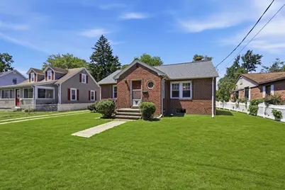 52 Felix St, Chicopee, MA 01020 - Photo 35