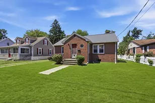 52 Felix St, Chicopee, MA 01020 - Photo 35