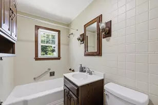 52 Felix St, Chicopee, MA 01020 - Photo 19