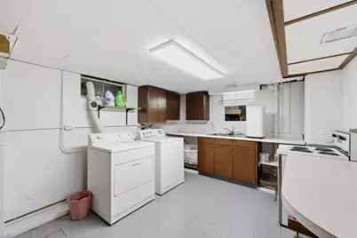 52 Felix St, Chicopee, MA 01020 - Photo 25