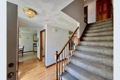 25 Bay State Rd #B, North Andover, MA 01845 - Photo 9