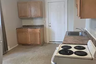 529 Union St, Springfield, MA 01109 - Photo 9