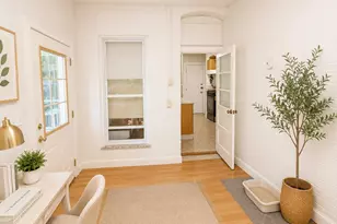 32 Claflin Rd, Brookline, MA 02446 - Photo 15