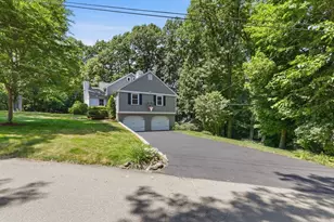 2 Olde Lyme Rd, Winchester, MA 01890 - Photo 3