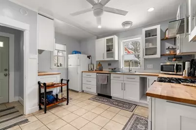 97 Bow St #1, Arlington, MA 02474 - Photo 5