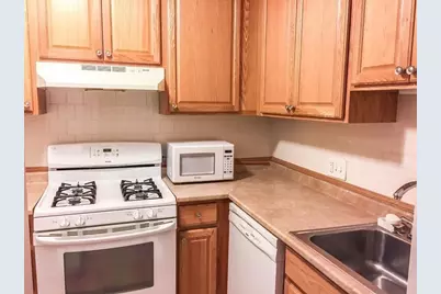 77 Pond Ave #808, Brookline, MA 02445 - Photo 3