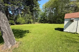 23 Crescent St, Ware, MA 01082 - Photo 9