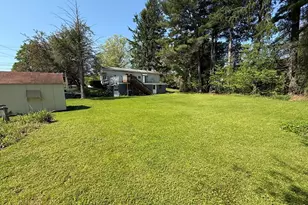 23 Crescent St, Ware, MA 01082 - Photo 7