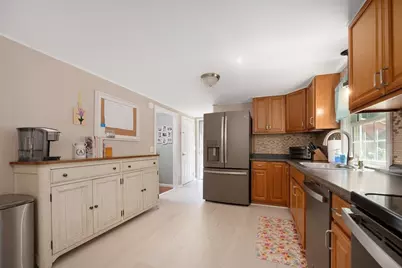 22 Clyde St, Blackstone, MA 01504 - Photo 7