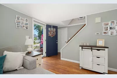 22 Clyde St, Blackstone, MA 01504 - Photo 5