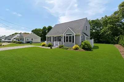 140 Broken Bow Ln, Falmouth, MA 02536 - Photo 3