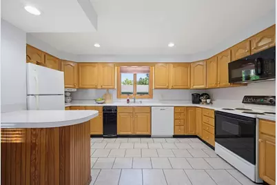413 Goldthwaite Rd, Northbridge, MA 01588 - Photo 11