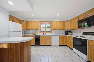 413 Goldthwaite Rd, Northbridge, MA 01588 - Photo 11