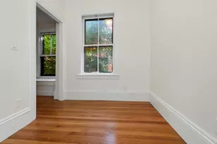 13 S Russell St, Boston, MA 02114 - Photo 5