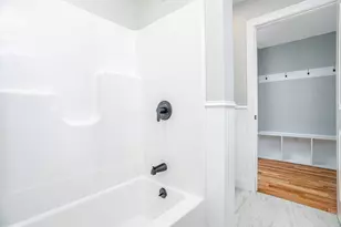 25 Milton St, Fitchburg, MA 01420 - Photo 15