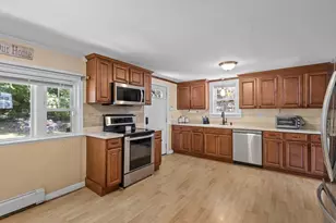 812 Plymouth St, Middleborough, MA 02346 - Photo 23