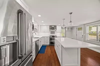 62 Pleasant Cir, Canton, MA 02021 - Photo 9
