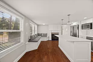 62 Pleasant Cir, Canton, MA 02021 - Photo 5