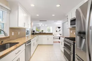48 Goddard St, Newton, MA 02461 - Photo 5