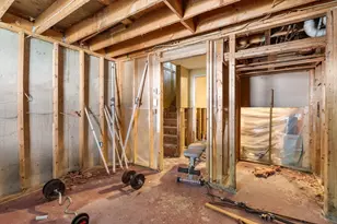 81 Wayland St, Boston, MA 02125 - Photo 25